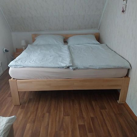 Вілла Utulna Chaloupka V Krkonosich Високе-над-Їзероу Екстер'єр фото